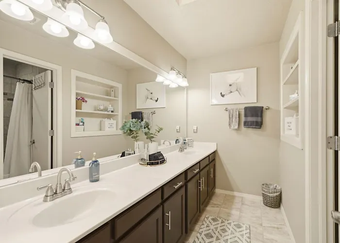 Private Pool Retreat, Blackstone, Pool Table, Pets