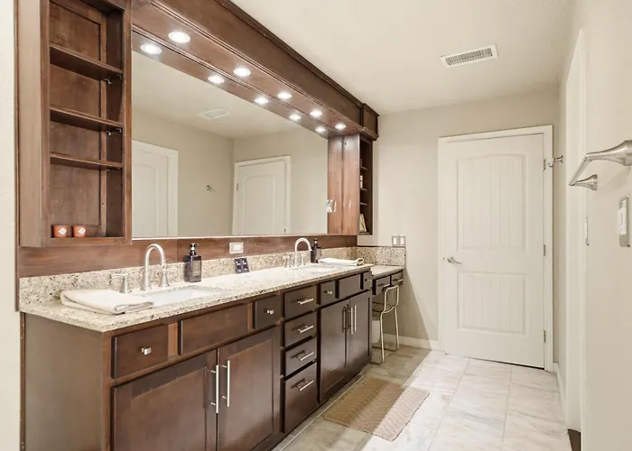 Holiday home Private Pool Retreat, Blackstone, Pool Table, Pets Tulsa